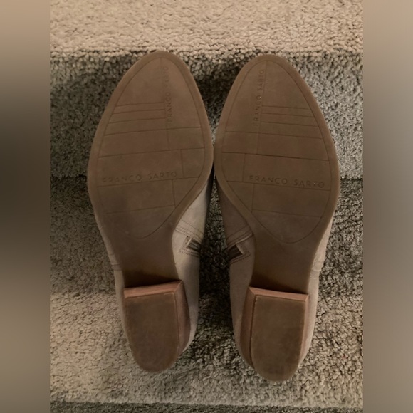 NWOB FRANCO SARTO  Suede Booties - Picture 11 of 12